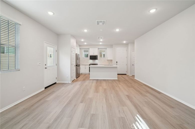 Dining room, Interior, Kitchen, Living room, Pendant Lights, Recessed Lighting, Wood Texture Flooring