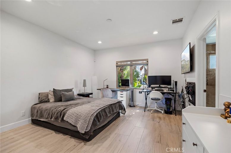 Bedroom, Home Office, Interior, Recessed Lighting, Wood Texture Flooring