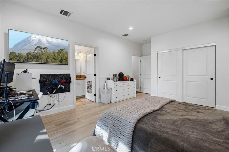 Bedroom, Home Office, Interior, Recessed Lighting, Wood Texture Flooring