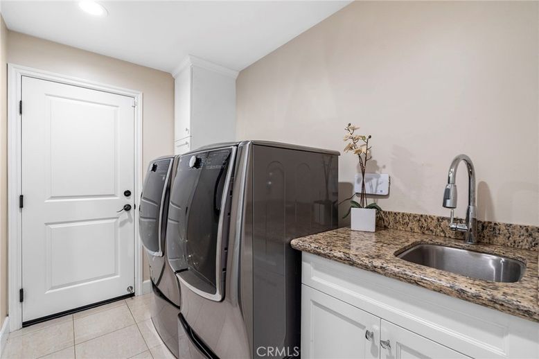 Interior, Recessed Lighting, Washer