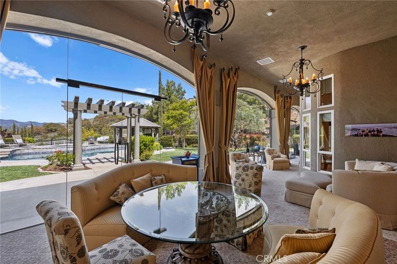 Chandelier, Dining room, Interior, Living room