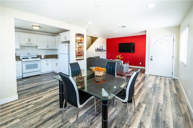 Dining room, Interior, Kitchen, Recessed Lighting, Wood Texture Flooring