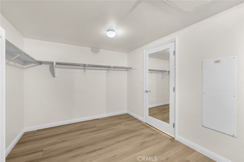 Interior, Walk-in Closets, Wood Texture Flooring