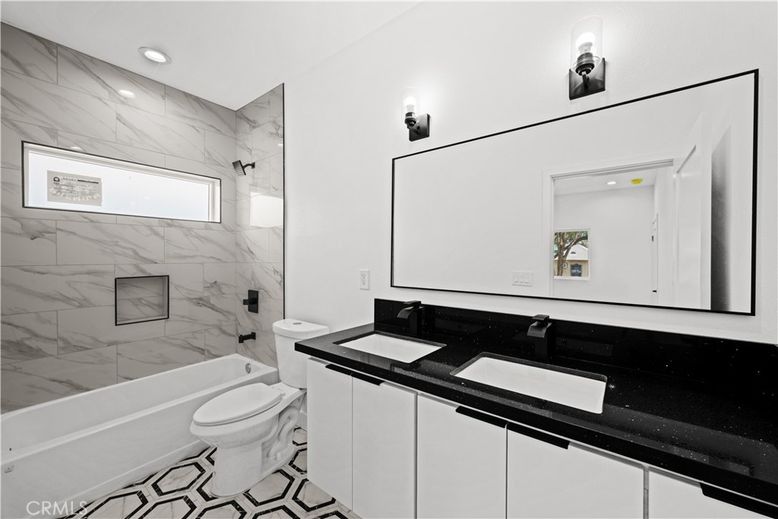 Bathroom, Interior, Marble Walls, Recessed Lighting