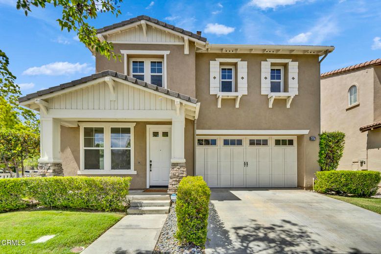Attached, Exterior, Facade, American Craftsman