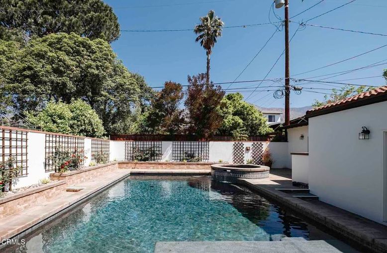 Exterior, Pool