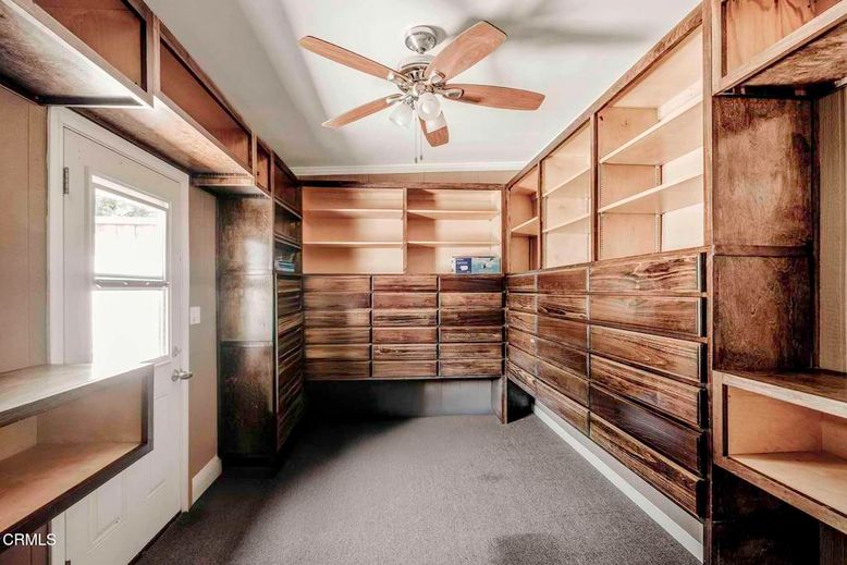 Interior, Walk-in Closets