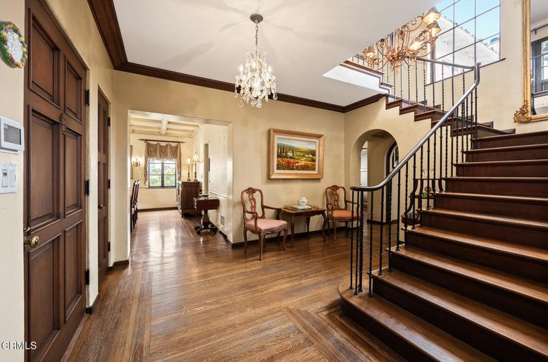Chandelier, Interior, Wood Texture Flooring