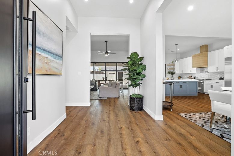 Dining room, Interior, Kitchen, Living room, Pendant Lights, Recessed Lighting, Stainless Steel Appliances, Wood Texture Flooring
