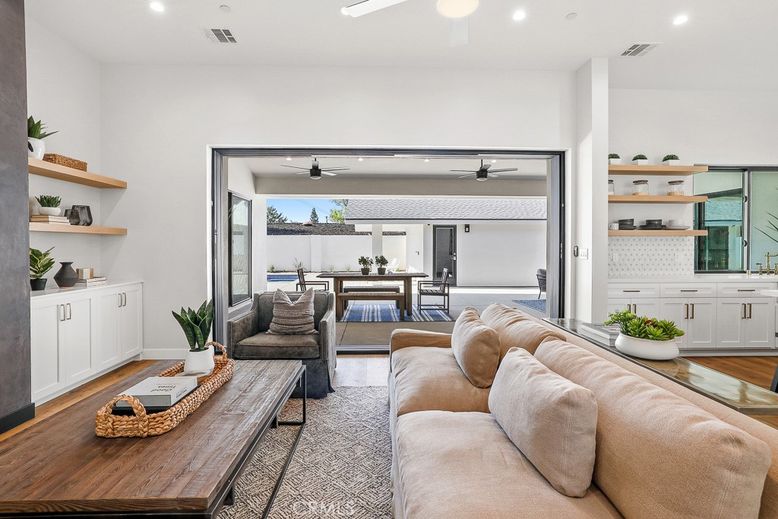 Dining room, Interior, Living room, Recessed Lighting, Wood Texture Flooring