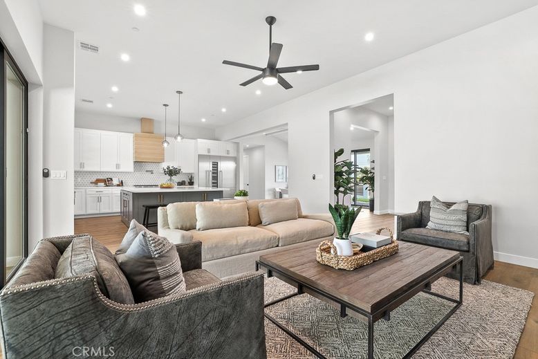Interior, Kitchen, Living room, Pendant Lights, Recessed Lighting, Wood Texture Flooring