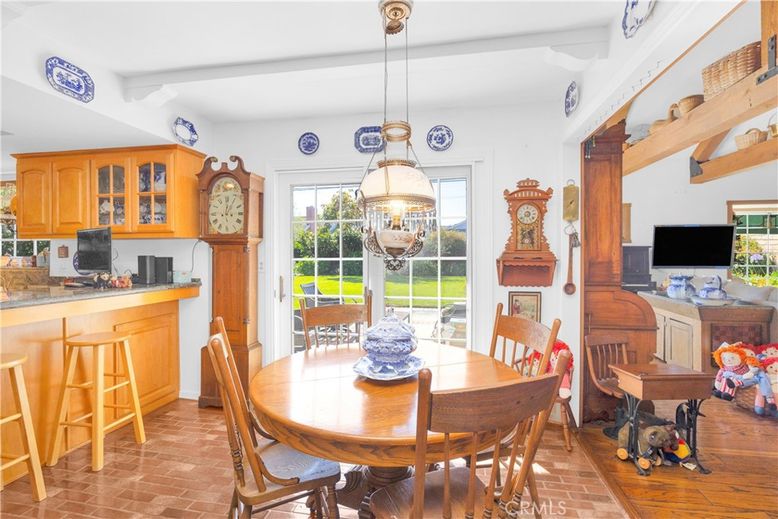 Dining room, Interior, Pendant Lights