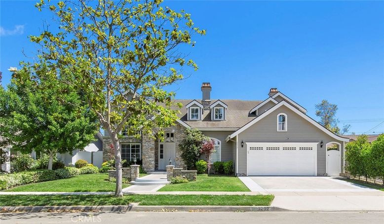 Attached, Exterior, Facade, Ranch