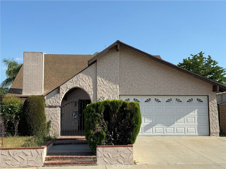 Attached, Exterior, Facade, Spanish Mediterranean