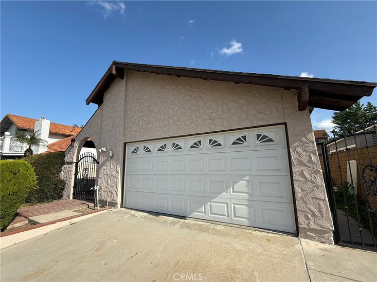 Detached Garage, Exterior