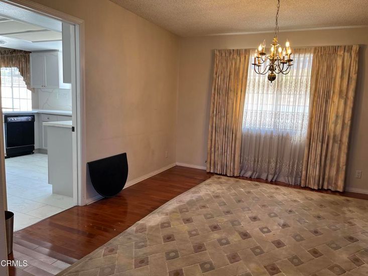Chandelier, Interior, Kitchen, Wood Texture Flooring