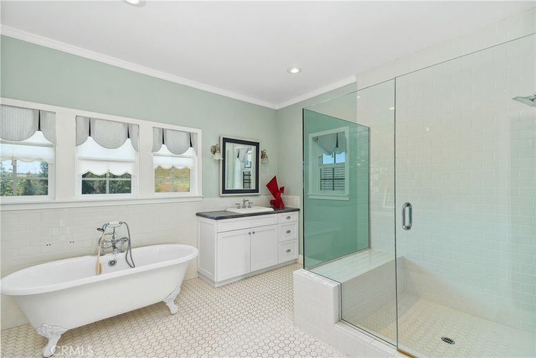 Bathroom, Dual Sink Vanities, Free Standing Baths, Glass Shower, Interior, Recessed Lighting