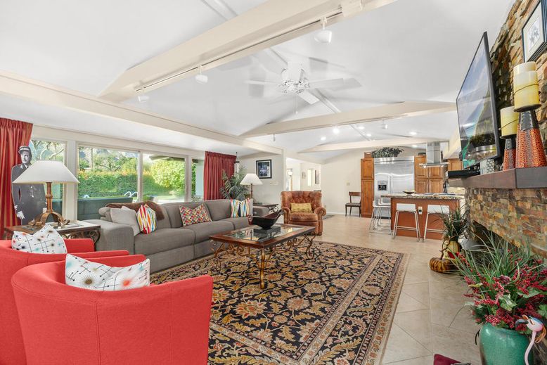 Fireplace, Interior, Living room, Recessed Lighting