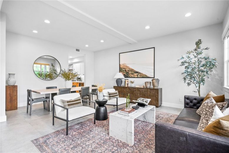 Dining room, Interior, Living room, Recessed Lighting