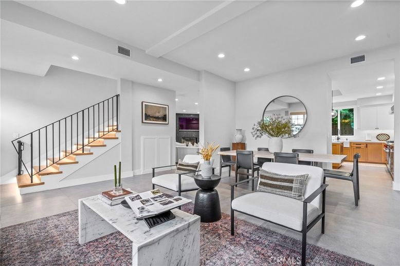 Dining room, Interior, Living room, Recessed Lighting
