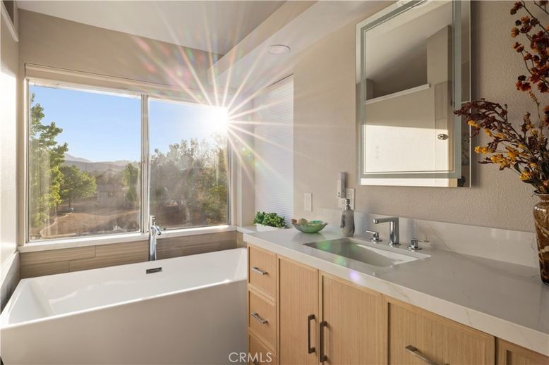 Bathroom, Free Standing Baths, Interior