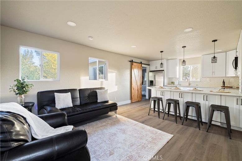 Interior, Kitchen, Living room, Pendant Lights, Recessed Lighting, Wood Texture Flooring