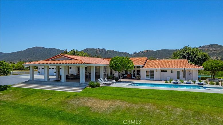 Backyard, Exterior, Facade, Pool, Mediterranean