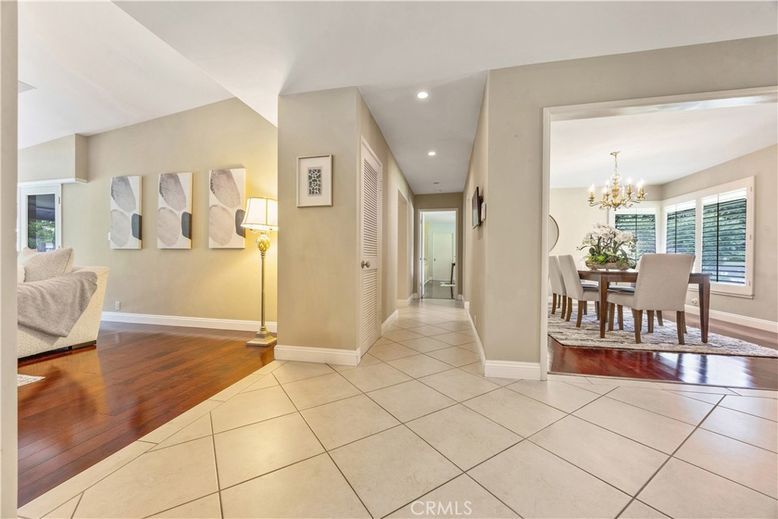 Chandelier, Dining room, Interior, Recessed Lighting, Wood Texture Flooring