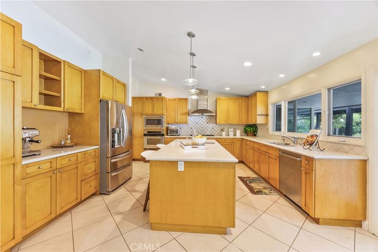 Interior, Kitchen, Pendant Lights, Recessed Lighting, Stainless Steel Appliances