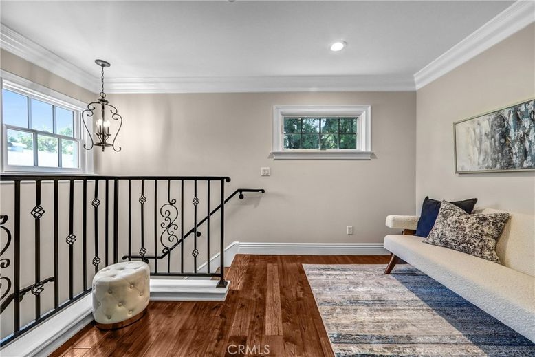 Interior, Pendant Lights, Recessed Lighting, Wood Texture Flooring