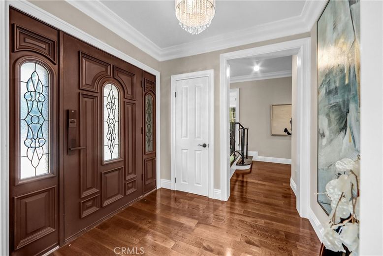 Chandelier, Interior, Recessed Lighting, Wood Texture Flooring