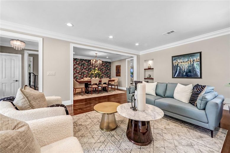 Chandelier, Dining room, Interior, Living room, Recessed Lighting, Wood Texture Flooring