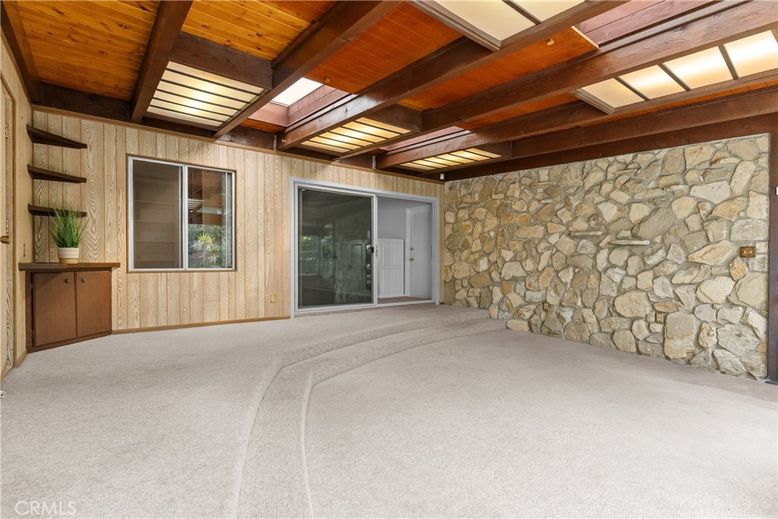 Empty room, Interior, Stone Walls, Wooden Beams, Wooden Ceilings