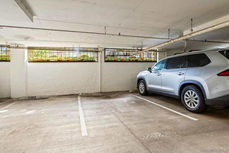 Garage, Interior