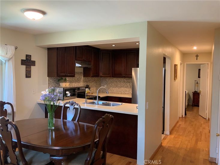 Dining room, Interior, Kitchen, Recessed Lighting, Wood Texture Flooring