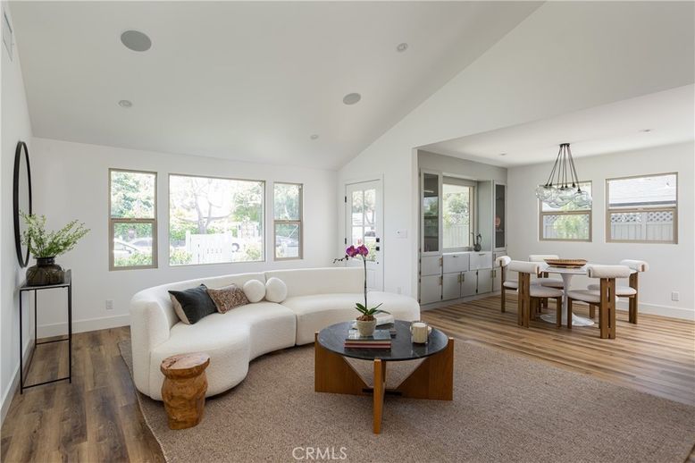 Dining room, Interior, Living room, Pendant Lights, Recessed Lighting, Wood Texture Flooring