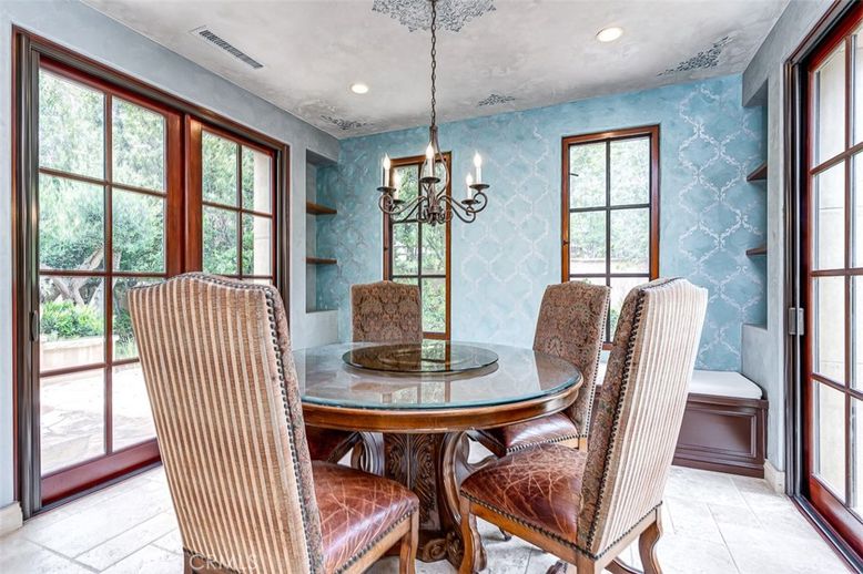 Chandelier, Dining room, Interior, Recessed Lighting