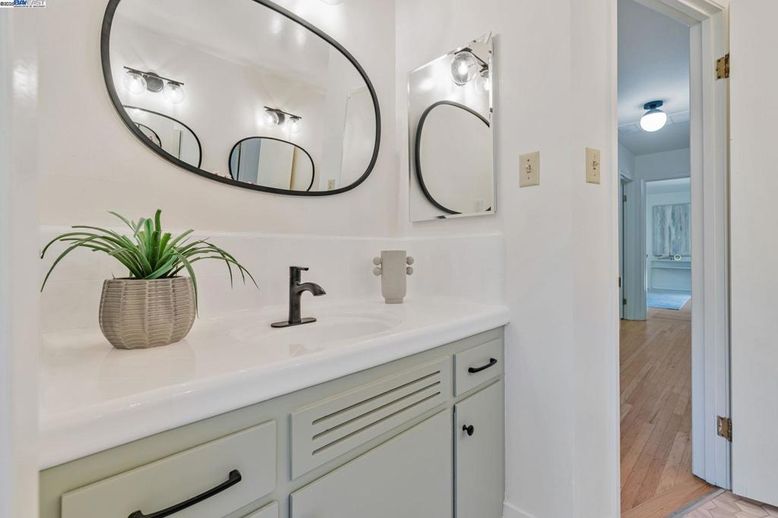 Bathroom, Dual Sink Vanities, Interior, Wood Texture Flooring