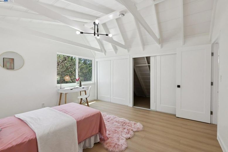 Bedroom, Interior, Pendant Lights, Wood Texture Flooring