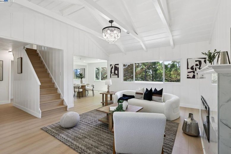Chandelier, Dining room, Interior, Living room, Wood Texture Flooring