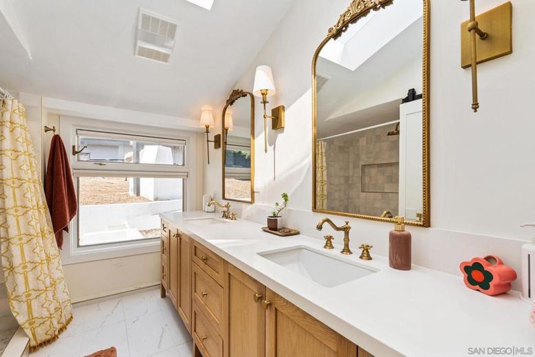 Bathroom, Dual Sink Vanities, Interior, Marble