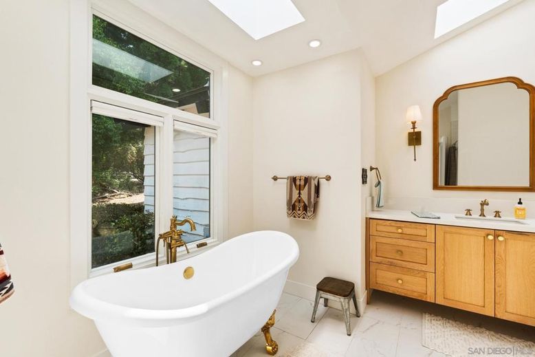 Bathroom, Free Standing Baths, Interior, Marble, Recessed Lighting