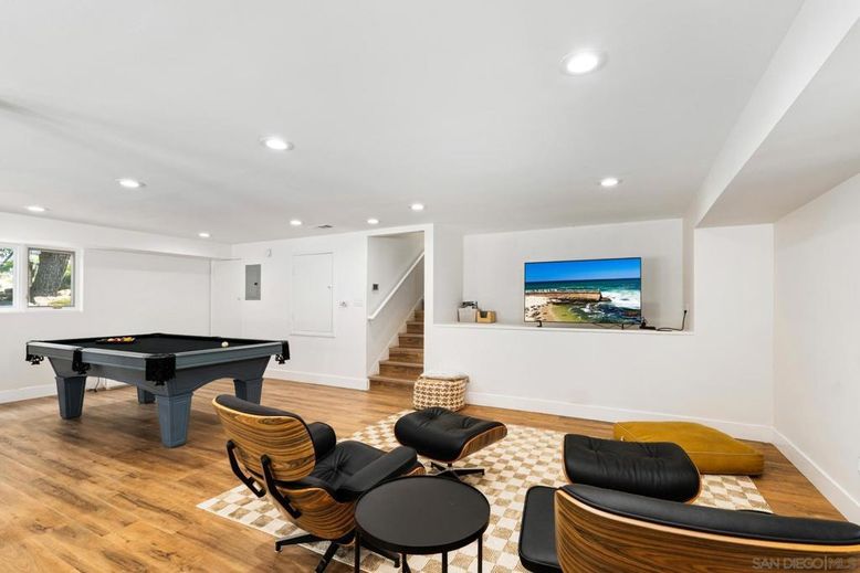 Billiard Table, Game Room, Interior, Recessed Lighting, Wood Texture Flooring