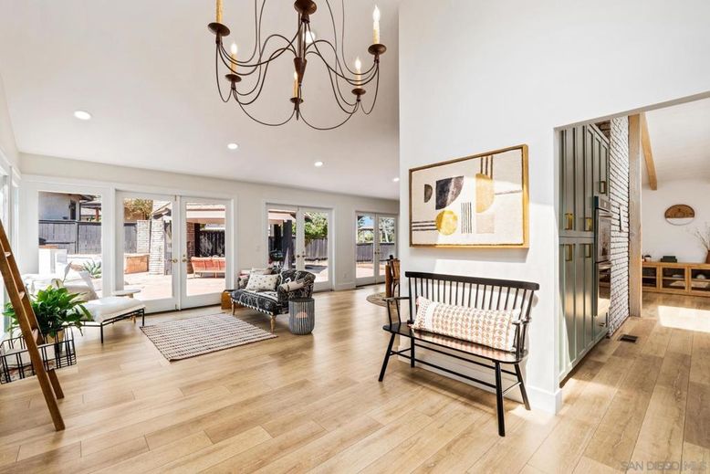 Chandelier, Interior, Recessed Lighting, Wood Texture Flooring