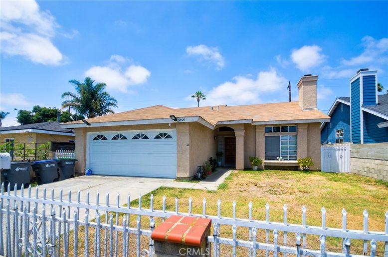 Attached, Backyard, Exterior, Facade, Ranch