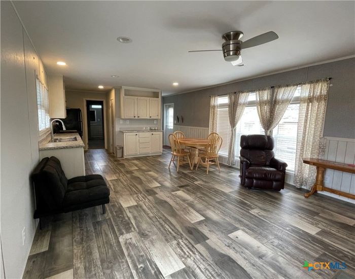 Dining room, Interior, Kitchen, Recessed Lighting, Wood Texture Flooring