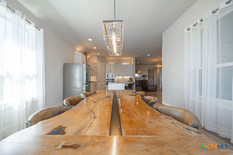 Dining room, Interior, Kitchen, Pendant Lights, Recessed Lighting, Wood Texture Flooring