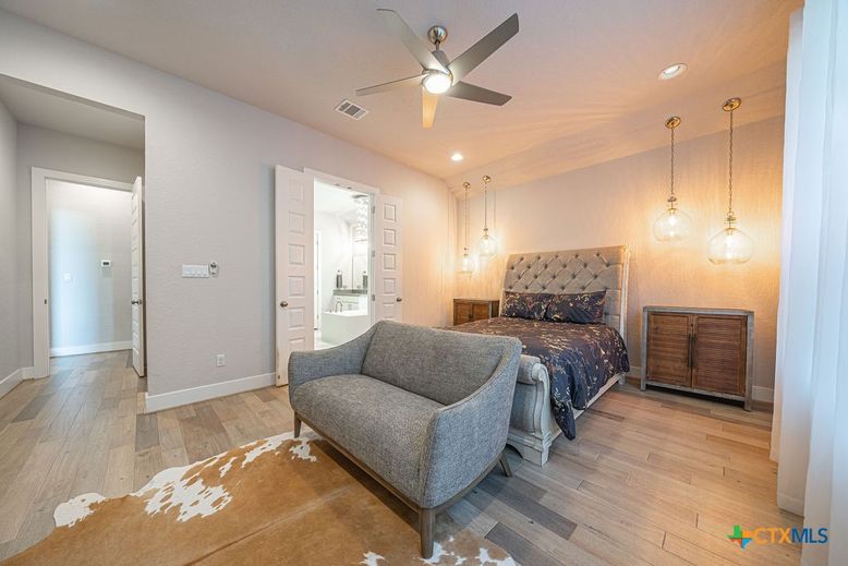 Bedroom, Interior, Pendant Lights, Recessed Lighting, Wood Texture Flooring
