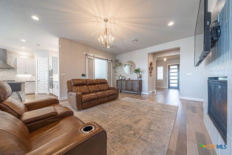 Interior, Kitchen, Living room, Pendant Lights, Recessed Lighting, Stainless Steel Appliances, Wood Texture Flooring