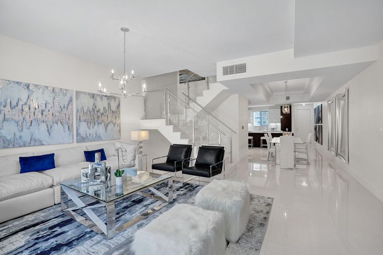 Dining room, Interior, Living room, Pendant Lights